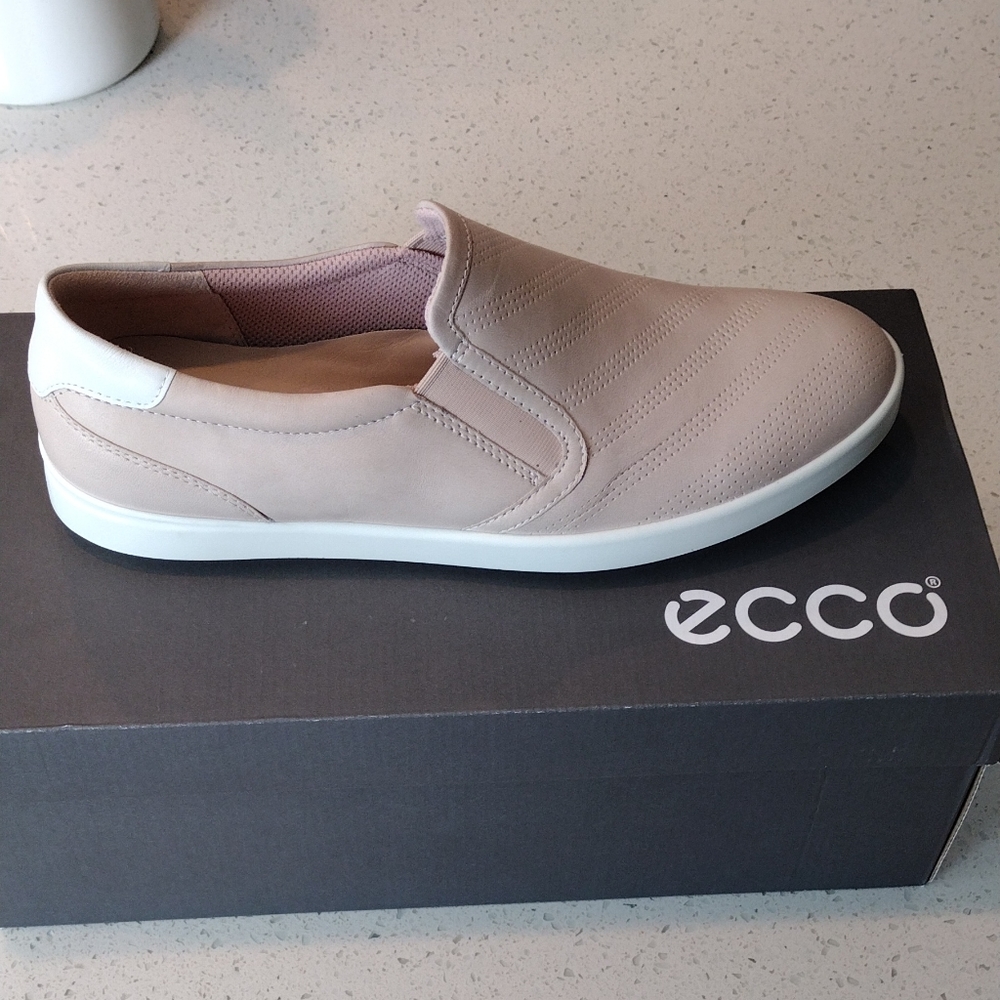 NWT Ecco Womens Size 10-10.5 EU 41 Aimee Rose Dust Leather Comfort Sport Slip On